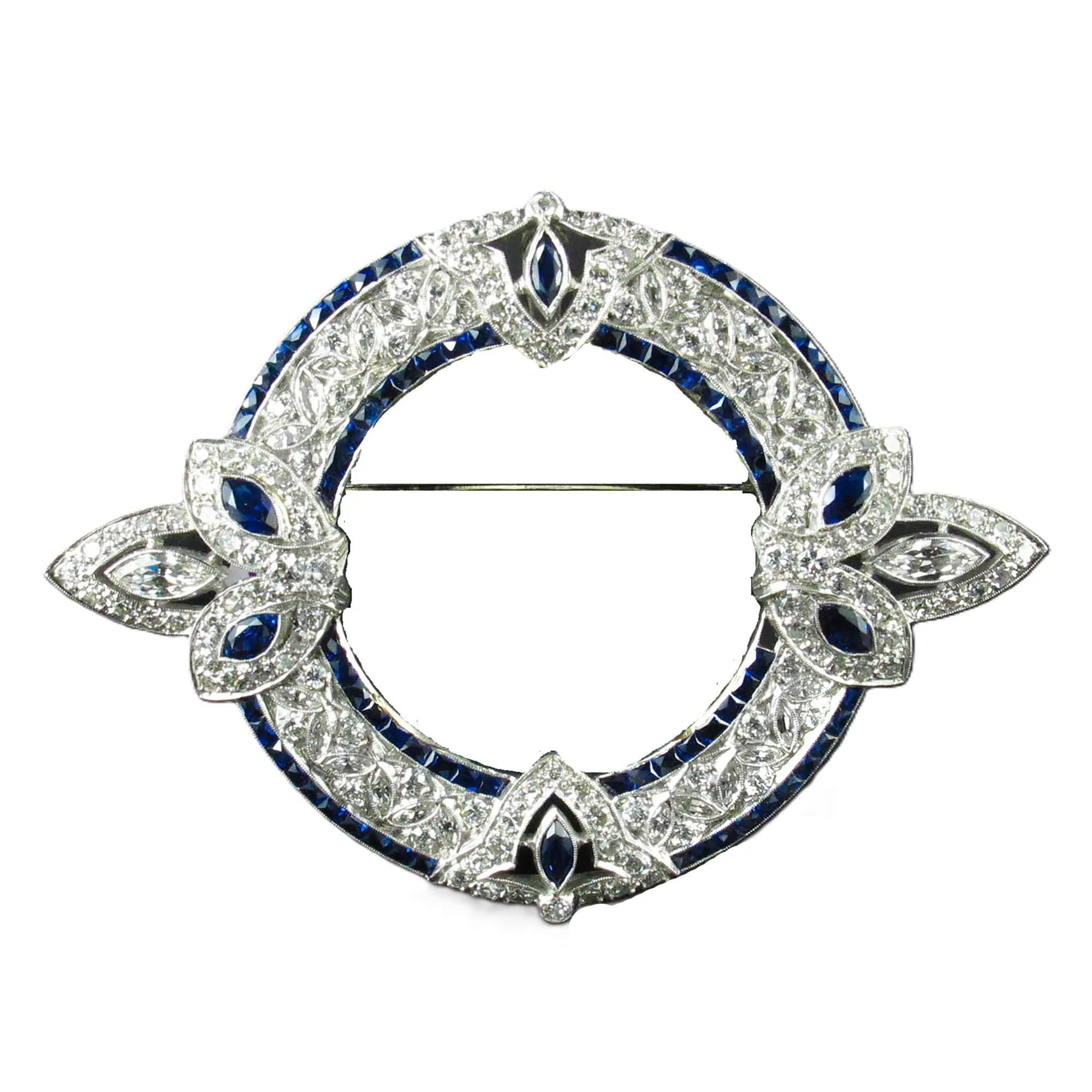 Art Déco platinum sapphire and diamond brooch, 1925 c.a.