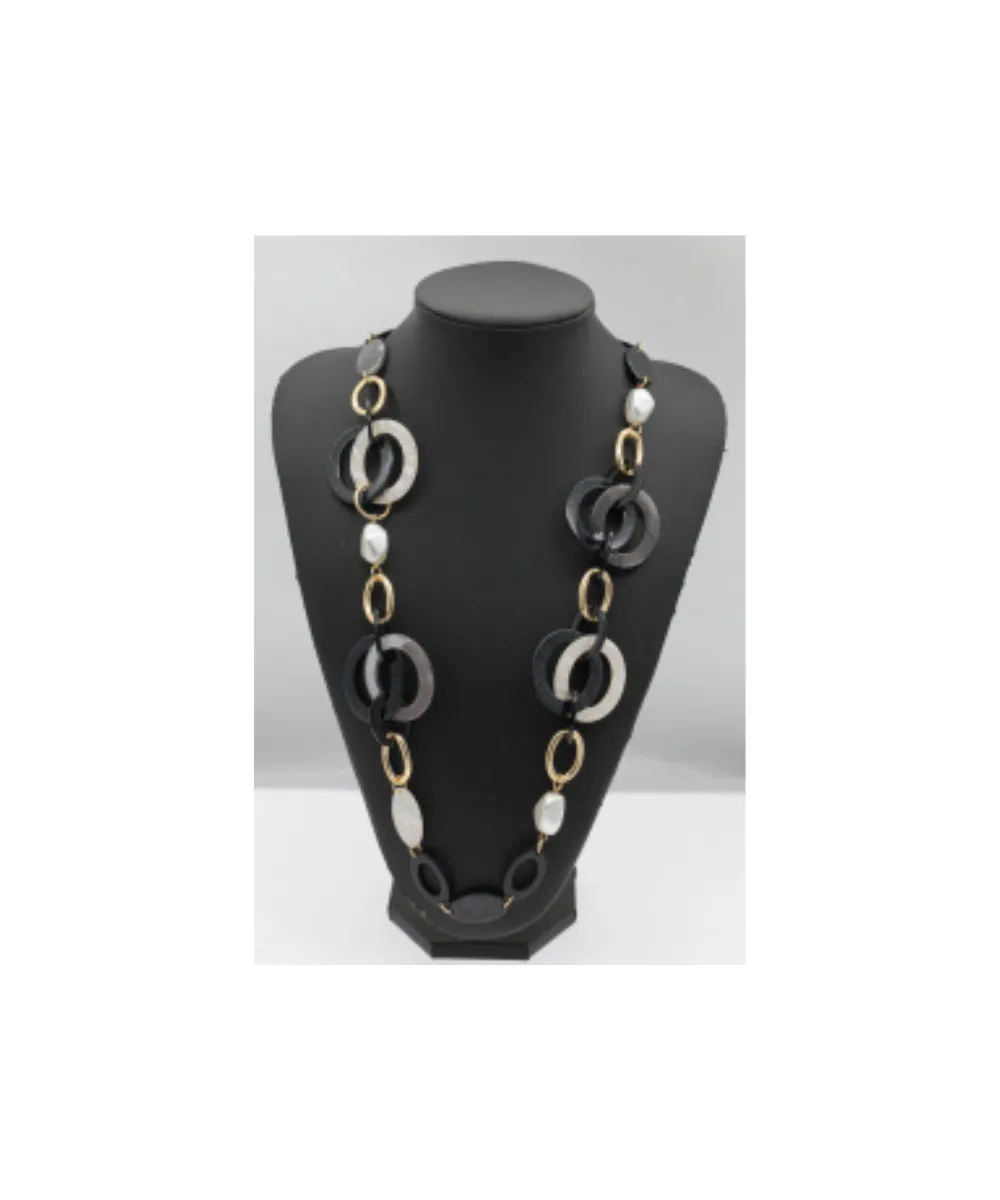 CIRCLE LINKED LONG NECKLACE IN BLACK