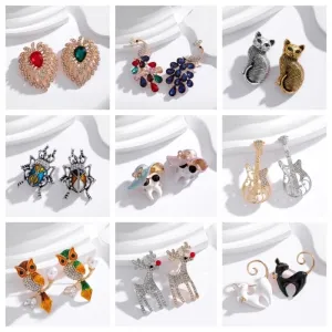 Cute Classic Style Guitar Teeth Cat Alloy Enamel Inlay Rhinestones Unisex Corsage Brooches Collar Pin