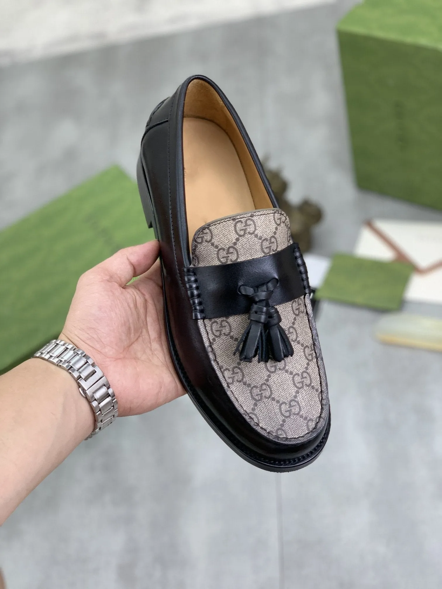 GG LOAFER WITH TASSEL