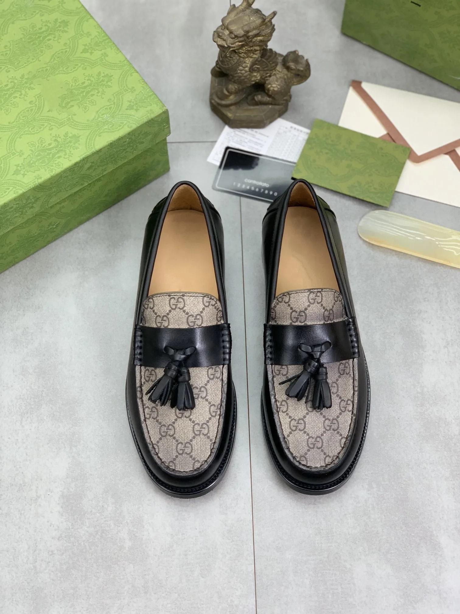 GG LOAFER WITH TASSEL