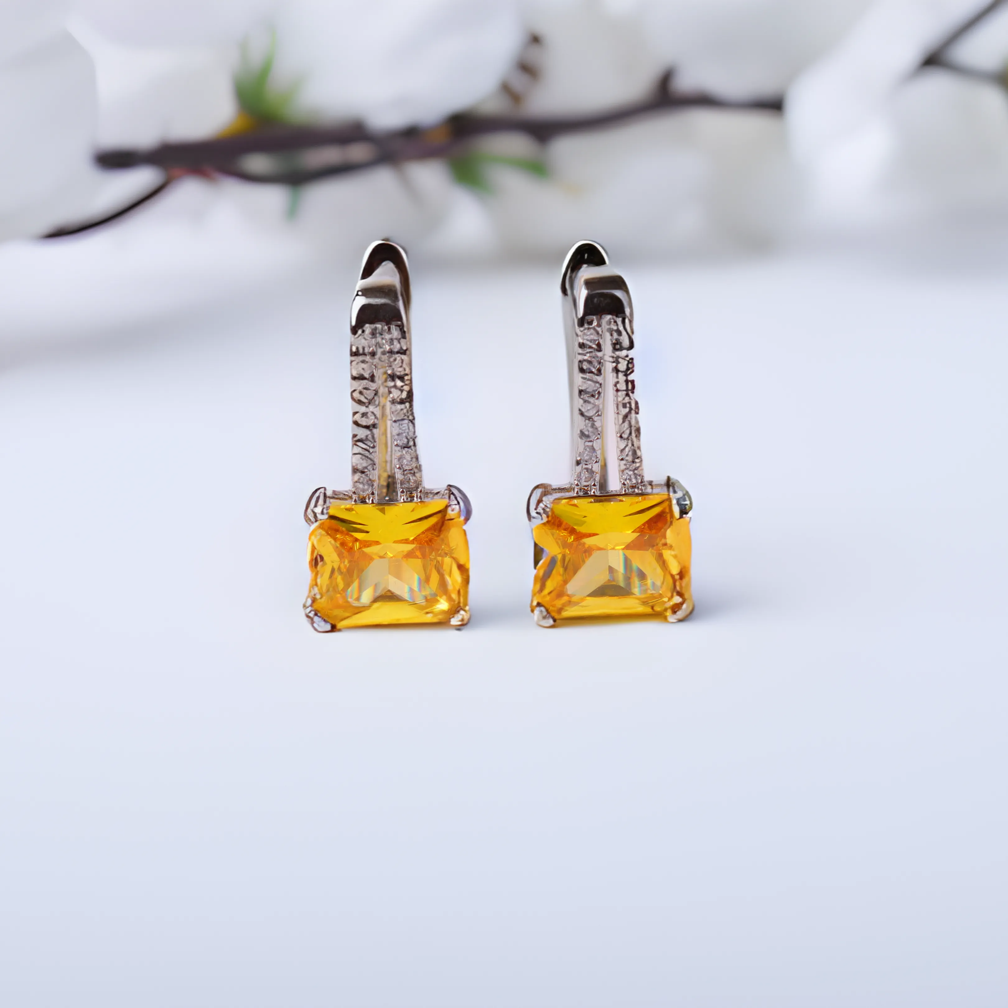 G.Silver Yellow Stone Earrings.