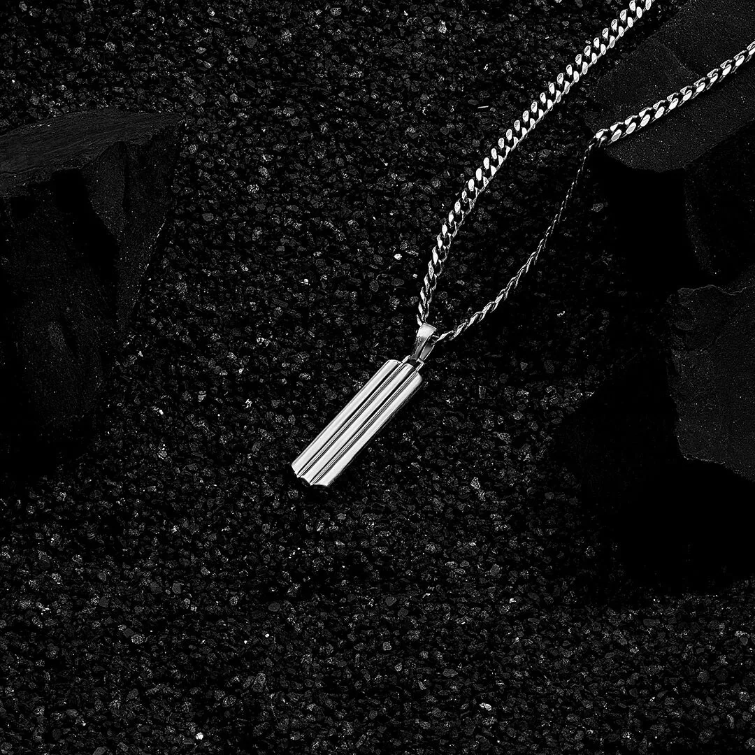 Lined Tag Pendant in Silver