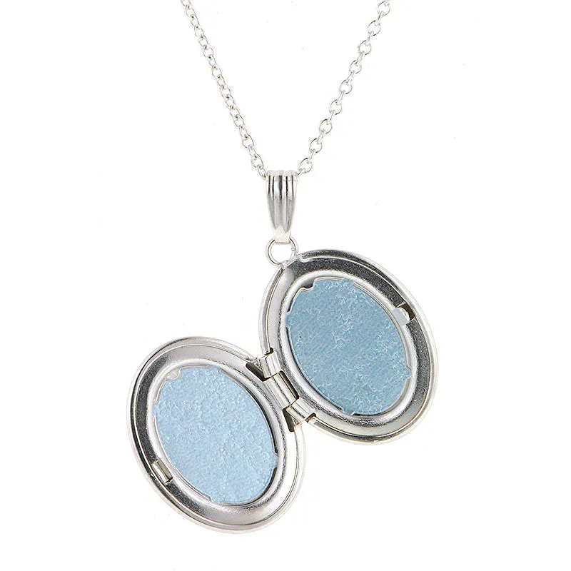 Medium Smooth Oval White Gold Locket