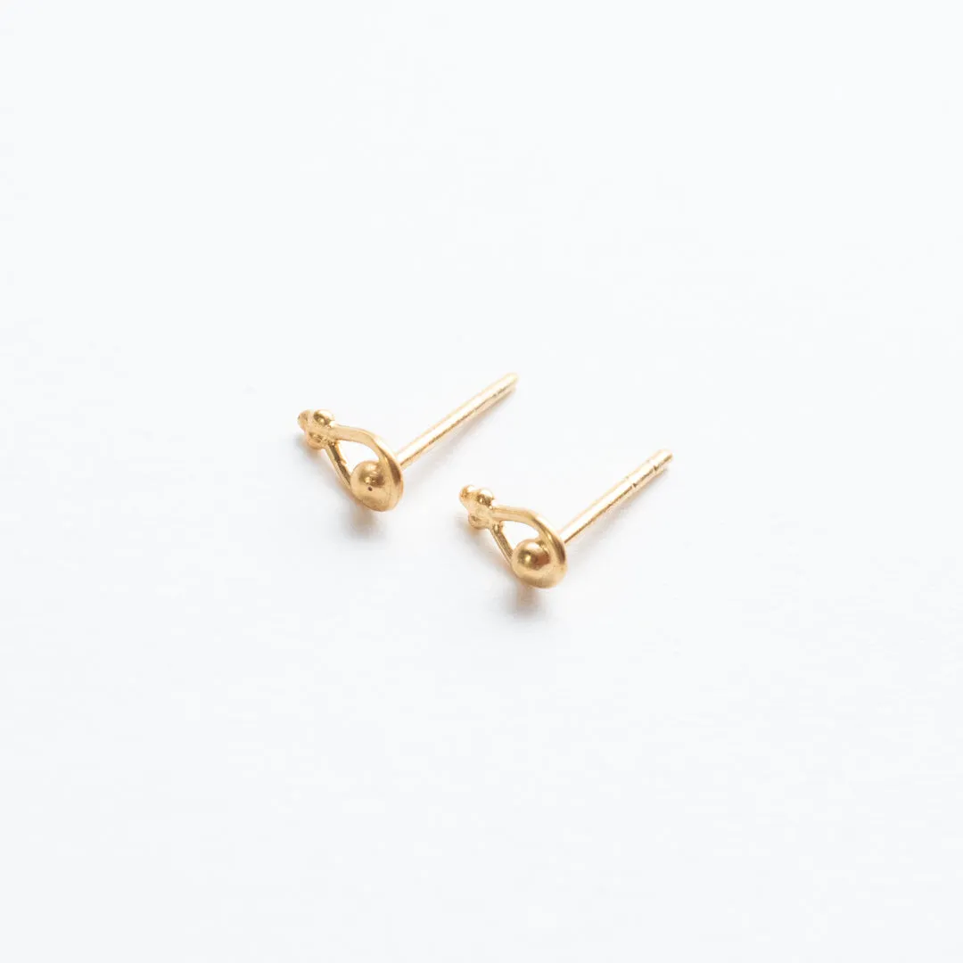 Oliya Studs