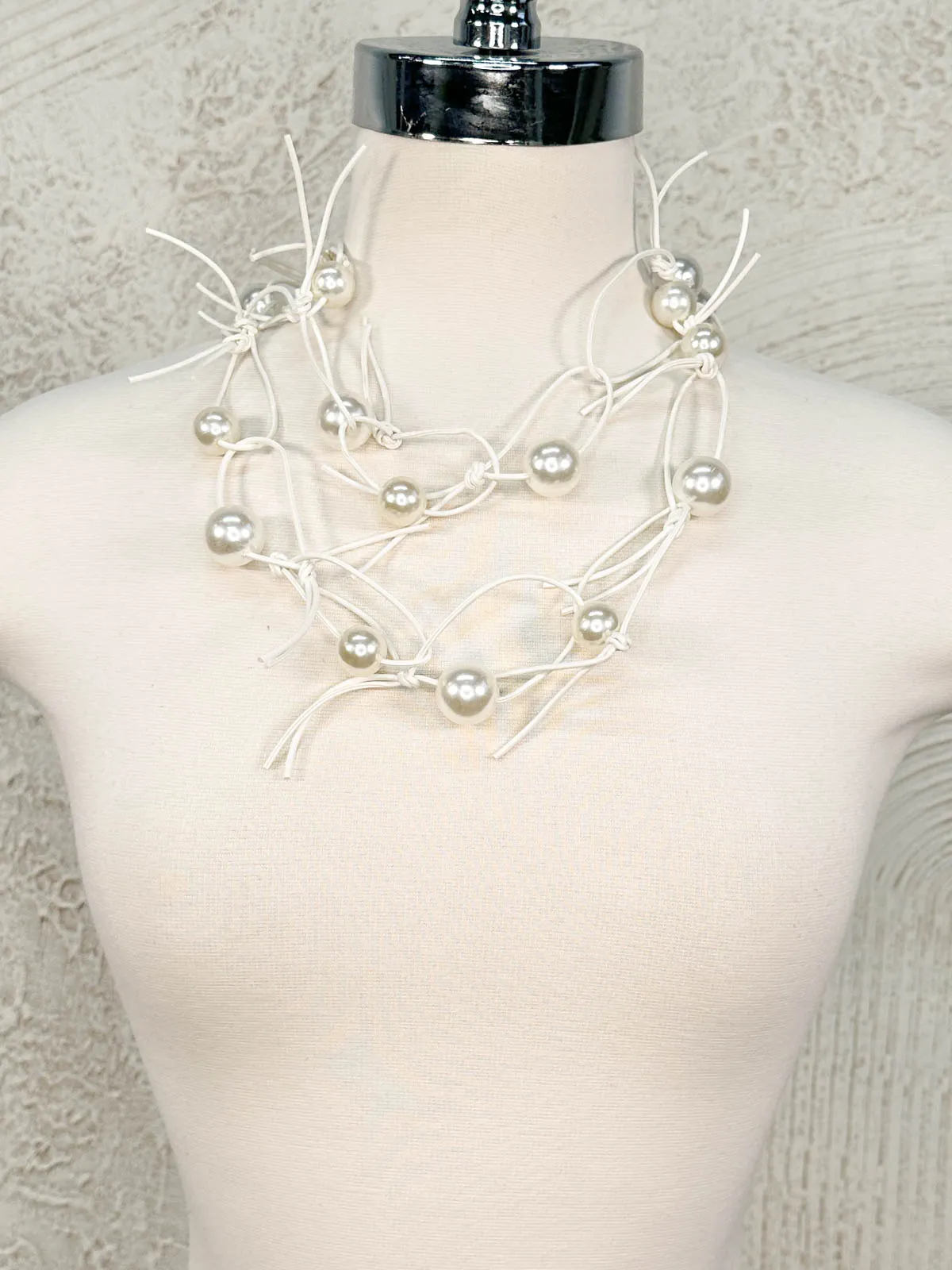 Pearls on Leatherette Chain Necklace, White/White