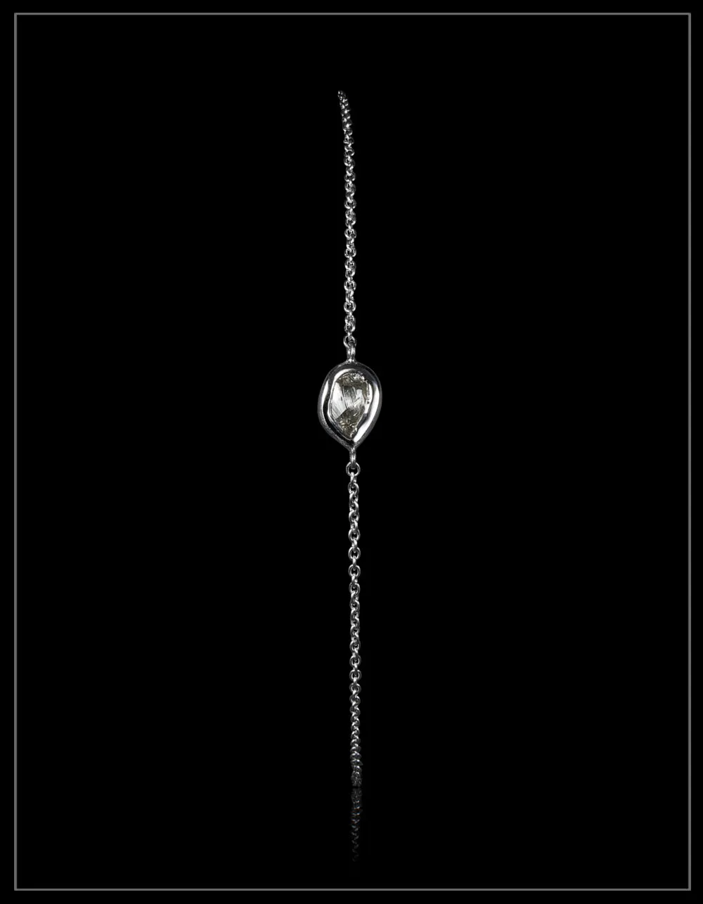 Raindrop Diamond in White Gold Bracelet – 0.31 ct.