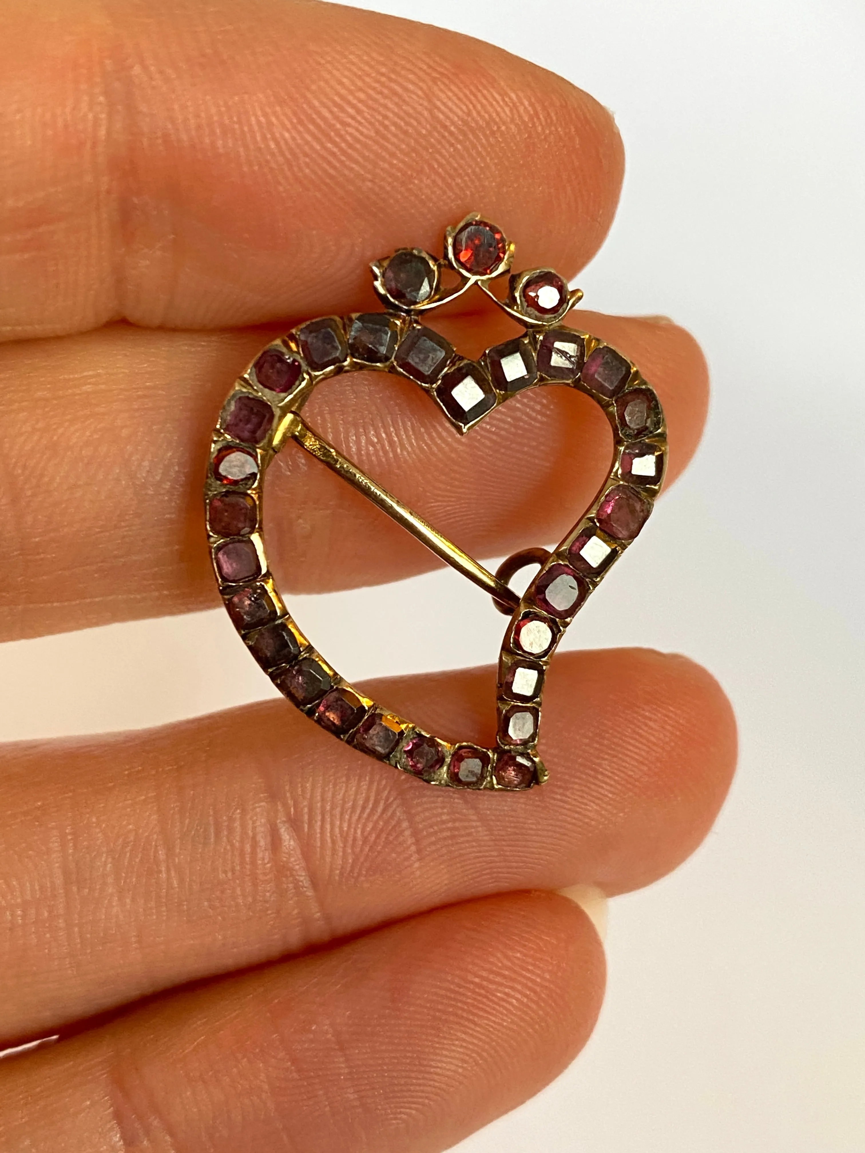 Rare, Large, Georgian 9ct Rolled Gold, Flat Cut Garnet Witches Heart Brooch