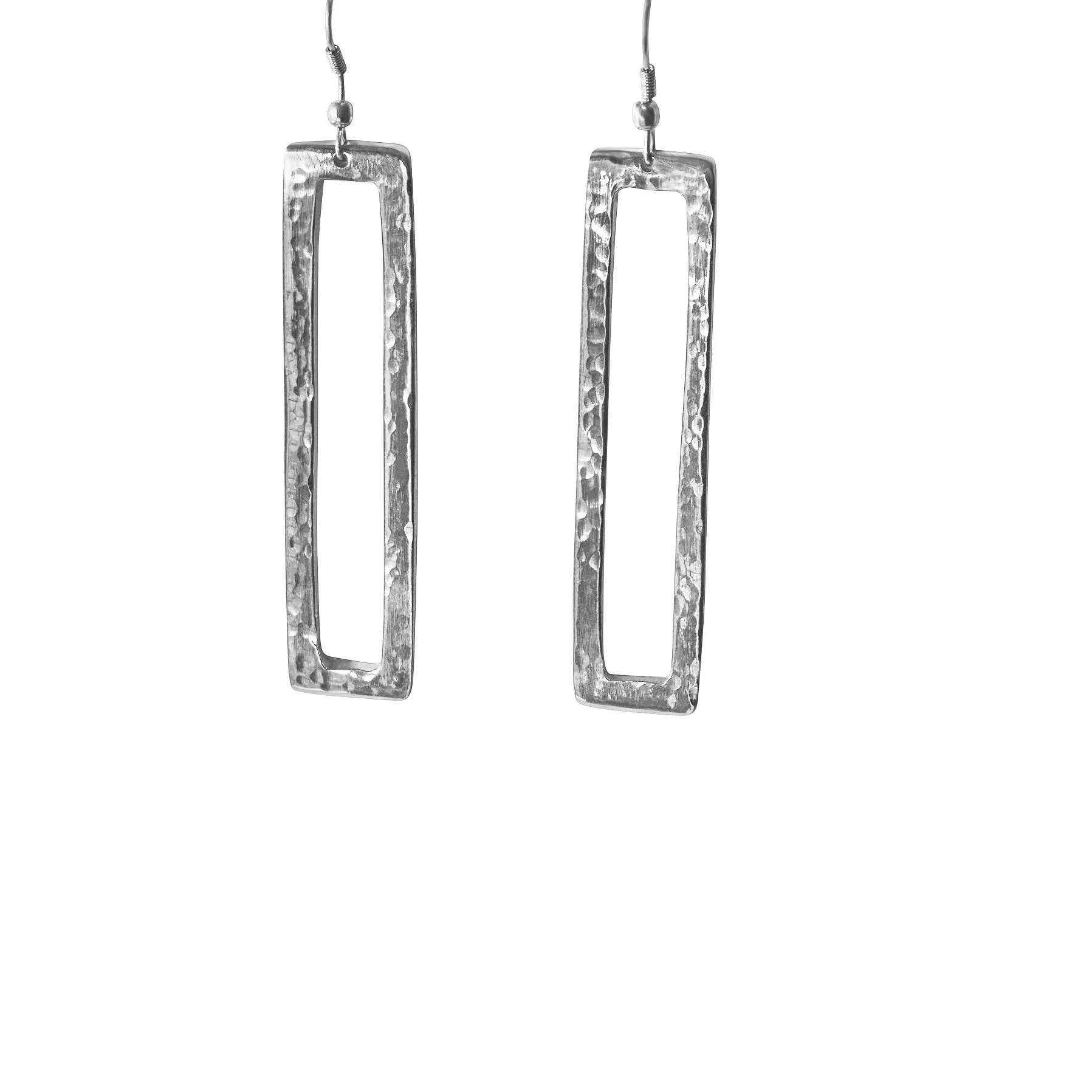 Robyn Dangle Earring