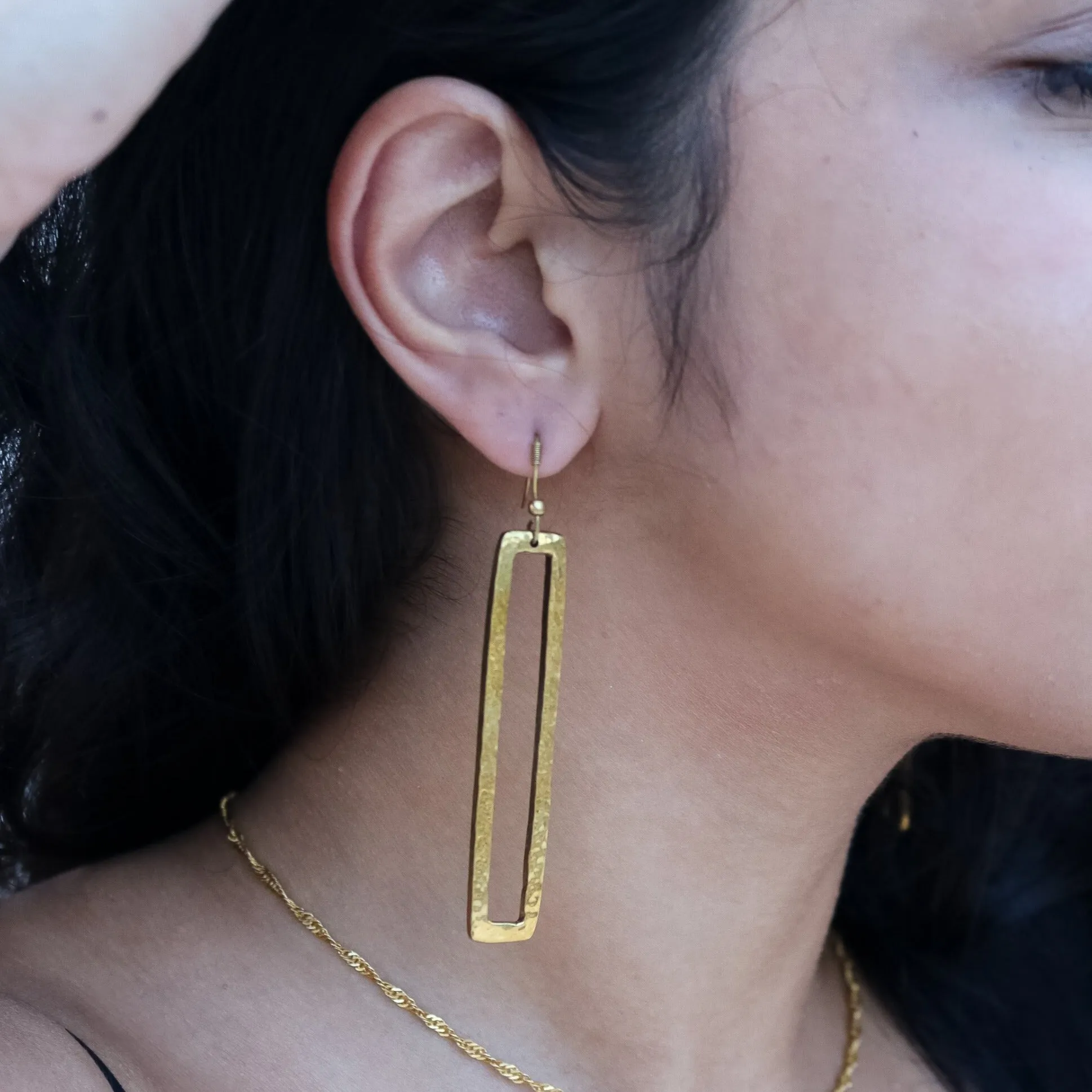 Robyn Dangle Earring