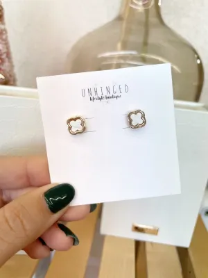 Simple Clover Studs Medium