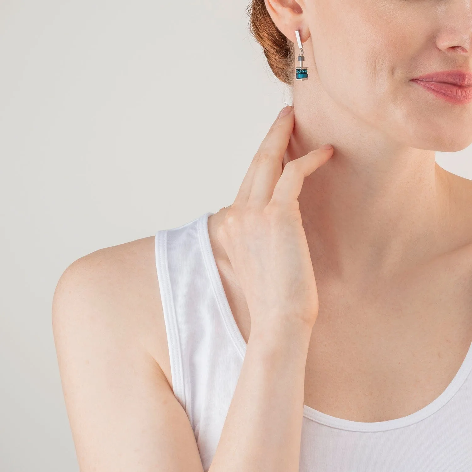 Sparkling Classic Blue Earring