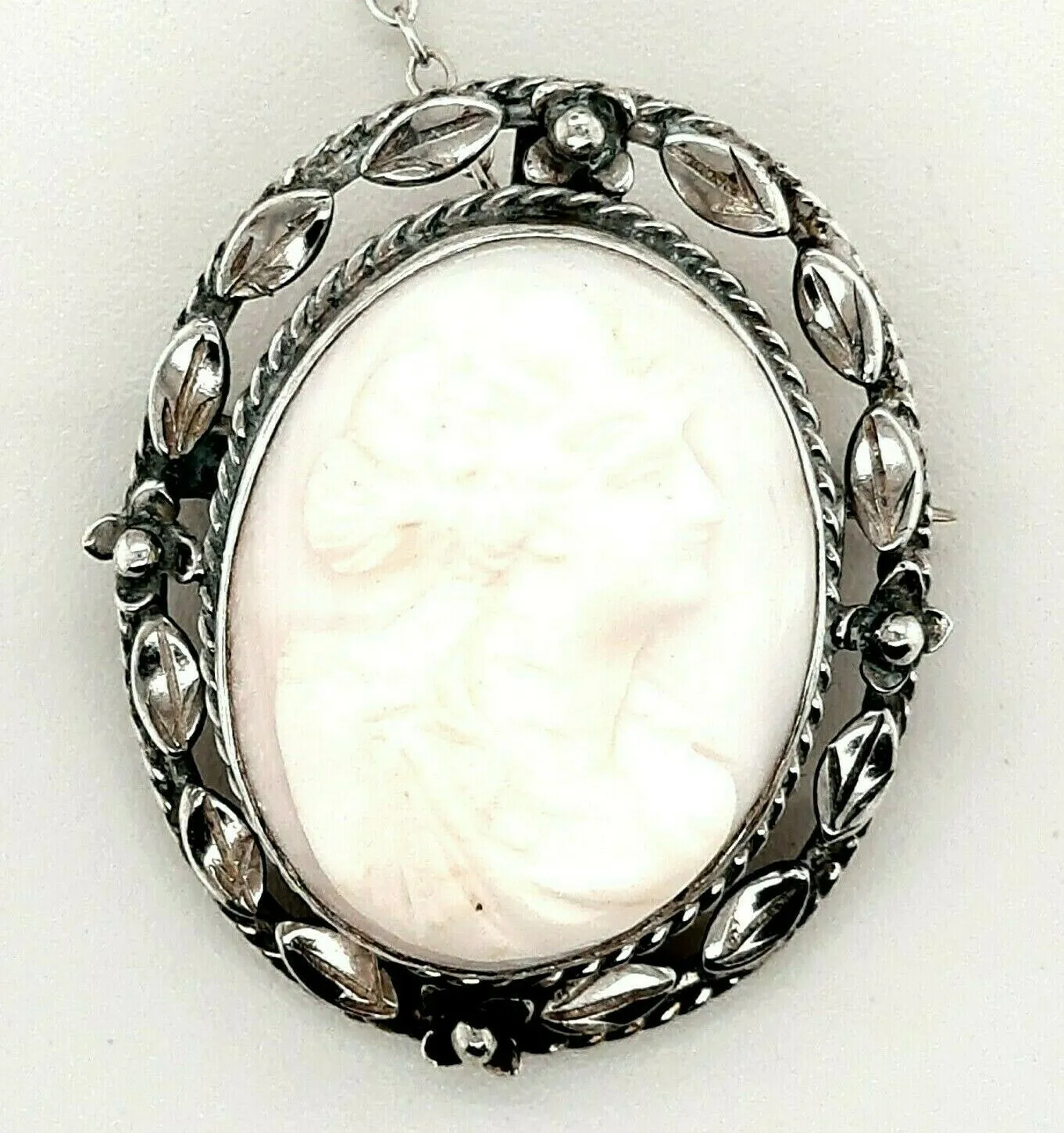 Sterling Silver Conch Shell Cameo Brooch