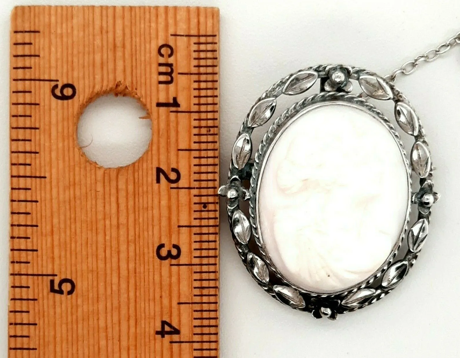 Sterling Silver Conch Shell Cameo Brooch