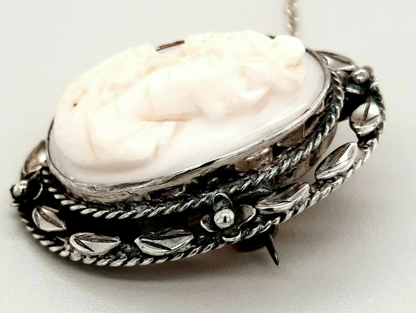 Sterling Silver Conch Shell Cameo Brooch