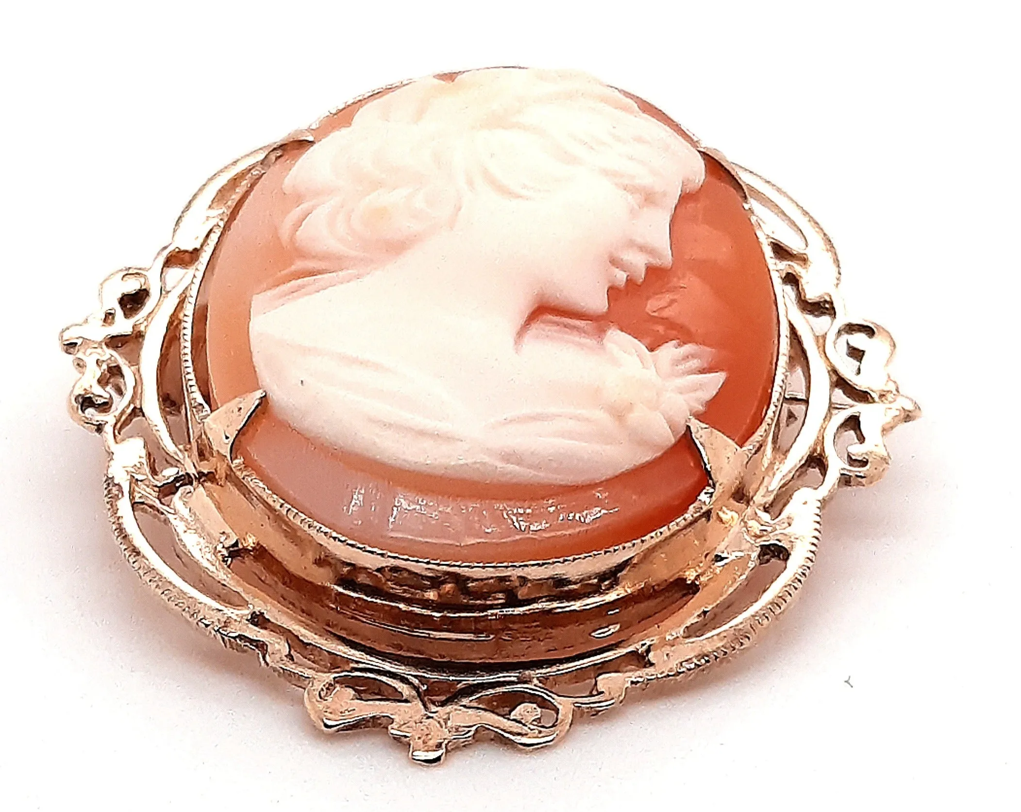 Vintage Yellow Gold Cameo Portrait Brooch