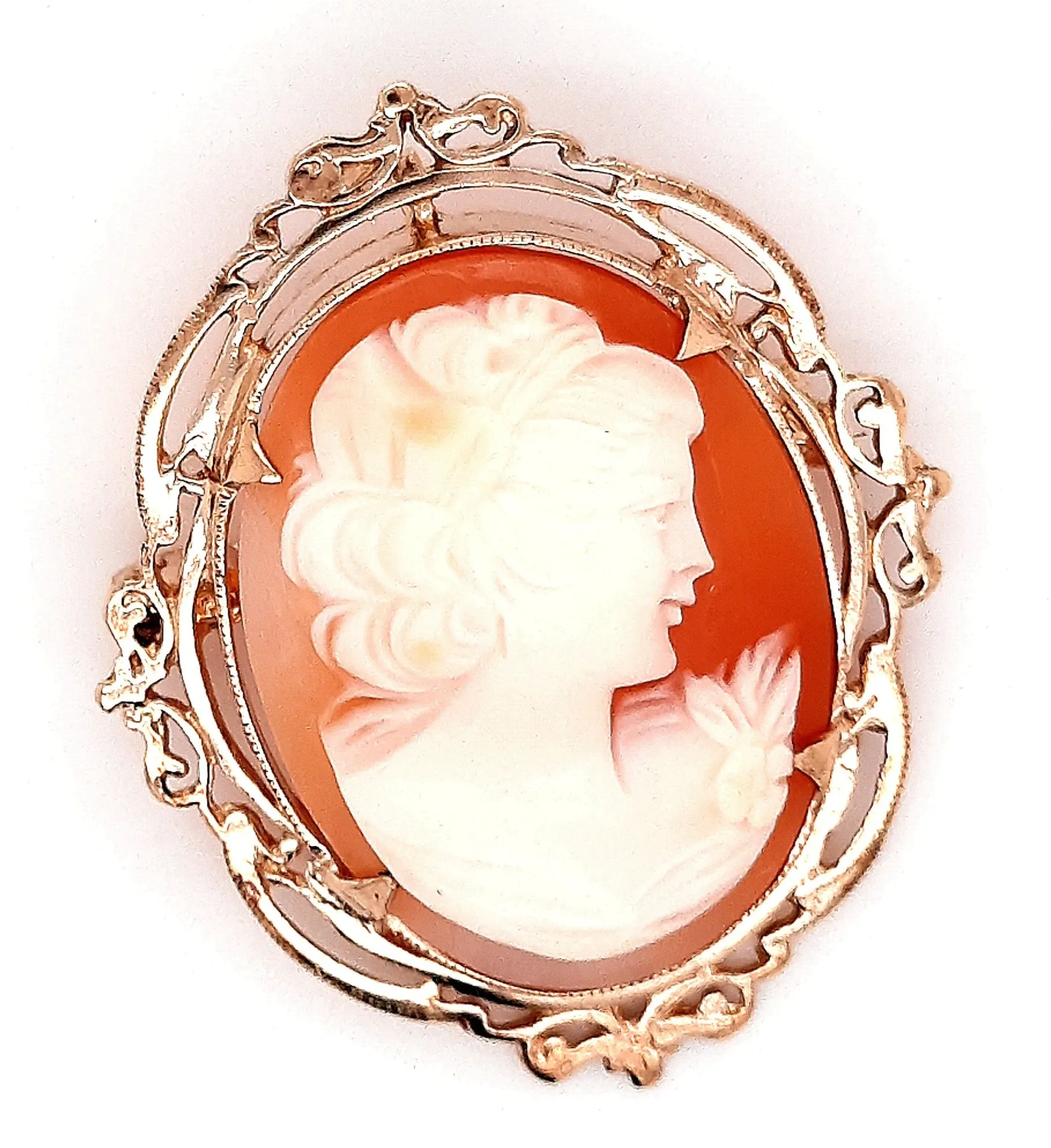 Vintage Yellow Gold Cameo Portrait Brooch